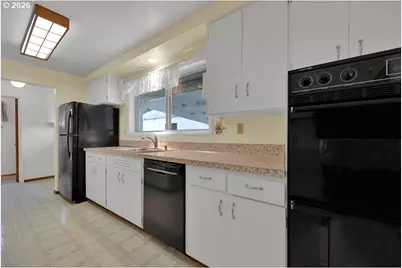 117 Allen Ave, Springfield, OR 97477 - Photo 19