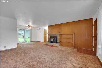 117 Allen Ave, Springfield, OR 97477 - Photo 5