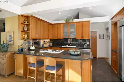 4141 SW Washouga Ave, Portland, OR 97239 - Photo 27