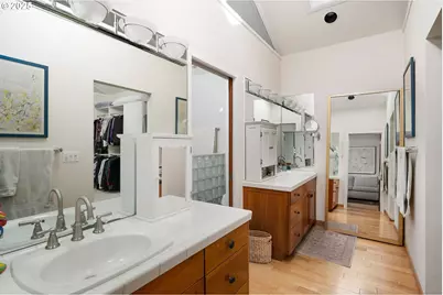 4141 SW Washouga Ave, Portland, OR 97239 - Photo 37