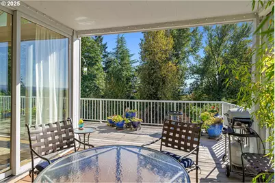 4141 SW Washouga Ave, Portland, OR 97239 - Photo 17