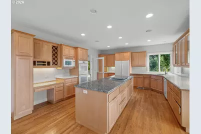 8906 SW 172nd Pl, Beaverton, OR 97007 - Photo 15