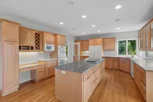 8906 SW 172nd Pl, Beaverton, OR 97007 - Photo 15