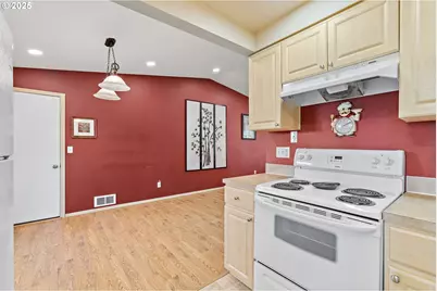 31509 NW Pacific St, North Plains, OR 97133 - Photo 13