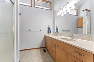 2358 Ptarmigan St, Salem, OR 97304 - Photo 13