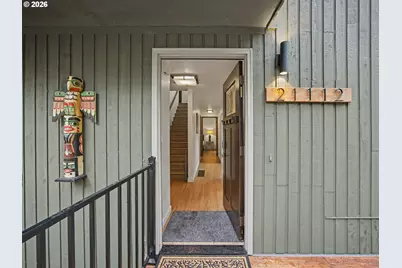 21112 E Mountain Creek Cir, Rhododendron, OR 97049 - Photo 5