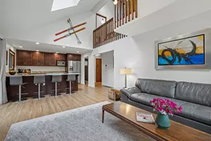 21112 E Mountain Creek Cir, Rhododendron, OR 97049 - Photo 9