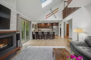 21112 E Mountain Creek Cir, Rhododendron, OR 97049 - Photo 7