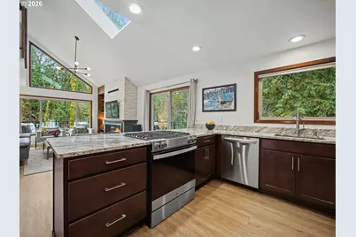 21112 E Mountain Creek Cir, Rhododendron, OR 97049 - Photo 13