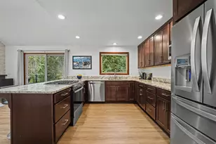 21112 E Mountain Creek Cir, Rhododendron, OR 97049 - Photo 11