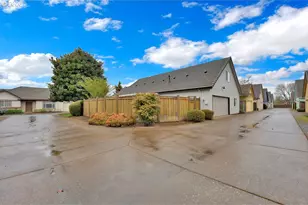 3335 Lake Glenn Dr, Eugene, OR 97408 - Photo 33