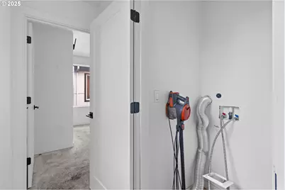 4851 NE Cully Blvd #6, Portland, OR 97218 - Photo 19