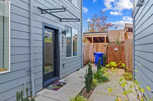 4851 NE Cully Blvd, Portland, OR 97218 - Photo 3