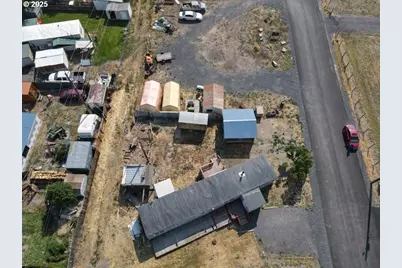 420 W Grant St, Burns, OR 97720 - Photo 9