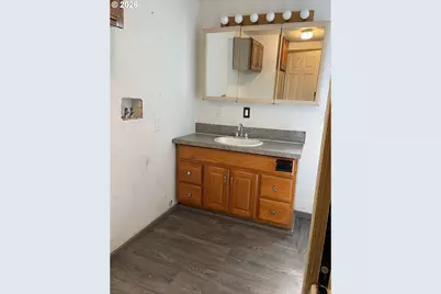 420 W Grant St, Burns, OR 97720 - Photo 21