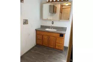 420 W Grant St, Burns, OR 97720 - Photo 21
