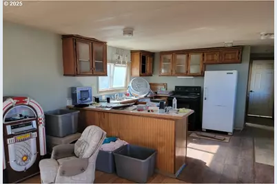 420 W Grant St, Burns, OR 97720 - Photo 7