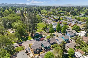 18811 SW Bonnie Meadow Ln, Beaverton, OR 97003 - Photo 27