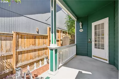 18811 SW Bonnie Meadow Ln, Beaverton, OR 97003 - Photo 9