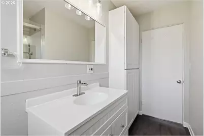 1084 24th St, Salem, OR 97301 - Photo 23