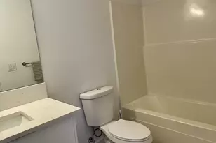 9023 NE Hoyt St, Portland, OR 97220 - Photo 17