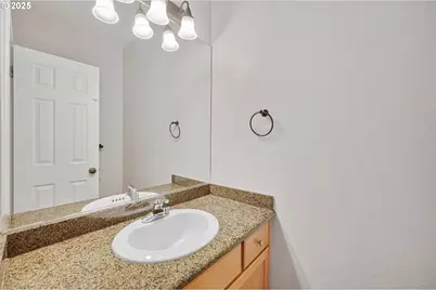 850 Springtree Ln, West Linn, OR 97068 - Photo 11