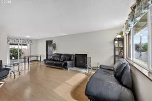 5615 SE 97th Ave, Portland, OR 97266 - Photo 3