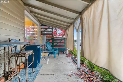 320 NE Tohomish St, White Salmon, WA 98672 - Photo 9