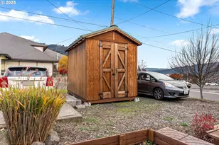 320 NE Tohomish St, White Salmon, WA 98672 - Photo 25