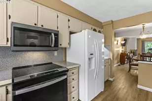 14523 NE Stanton Ct, Portland, OR 97230 - Photo 5