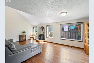 11641 SE Flavel St, Portland, OR 97266 - Photo 9