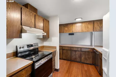 11641 SE Flavel St, Portland, OR 97266 - Photo 9