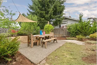 1050 SE 73rd Ave, Portland, OR 97215 - Photo 41