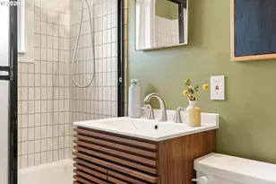 1050 SE 73rd Ave, Portland, OR 97215 - Photo 11