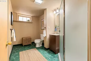 1050 SE 73rd Ave, Portland, OR 97215 - Photo 33