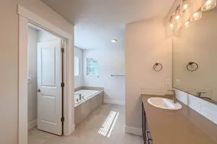 12706 SW Incline Dr, Beaverton, OR 97007 - Photo 11