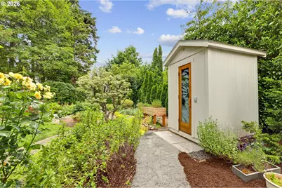 1275 SW Orinda Way, Portland, OR 97225 - Photo 33