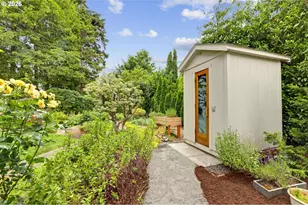 1275 SW Orinda Way, Portland, OR 97225 - Photo 33