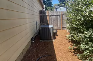 323 NW Pacific Hills Dr, Willamina, OR 97396 - Photo 3