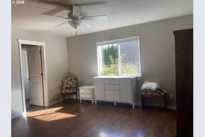 323 NW Pacific Hills Dr, Willamina, OR 97396 - Photo 5