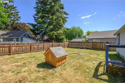 329 SW Harrison St, Sheridan, OR 97378 - Photo 5
