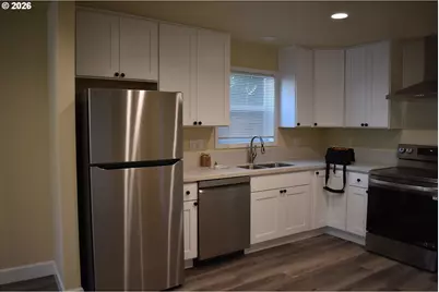 8316 SE Raymond Ct, Portland, OR 97266 - Photo 15