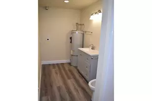 8316 SE Raymond Ct, Portland, OR 97266 - Photo 17