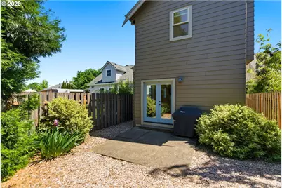 3823 NE 72nd Ave, Portland, OR 97213 - Photo 37