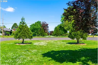 3823 NE 72nd Ave, Portland, OR 97213 - Photo 41