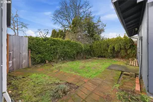 650 E Fairfield St, Gladstone, OR 97027 - Photo 25