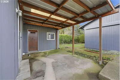 650 E Fairfield St, Gladstone, OR 97027 - Photo 23