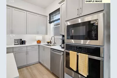 16882 SW Cairn Ln, King City, OR 97140 - Photo 9