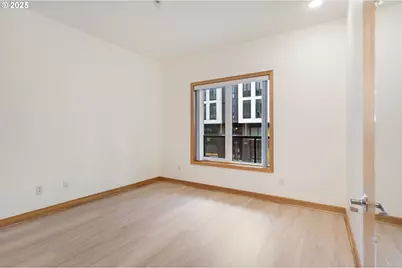 300 W 8th St #220, Vancouver, WA 98660 - Photo 13