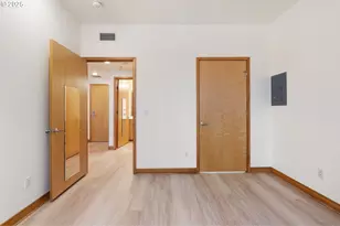 300 W 8th St, Vancouver, WA 98660 - Photo 15